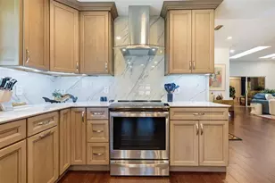 1209 Barcelona Dr, The Villages, FL 32159 - Photo 10