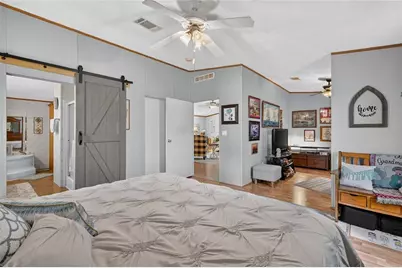 704 Kimberly Avenue, Leesburg, FL 34788 - Photo 22