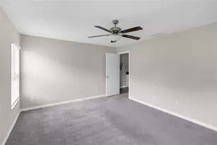 39895 Harvest Creek Ln, Zephyrhills, FL 33540 - Photo 12