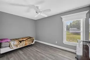 1233 Padgett Cir, Lady Lake, FL 32159 - Photo 18