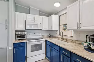 1001 Matthew Ave, The Villages, FL 32159 - Photo 10