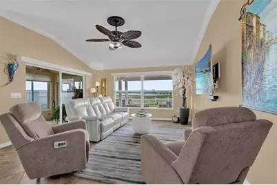694 Avecilla Drive, The Villages, FL 32162 - Photo 8