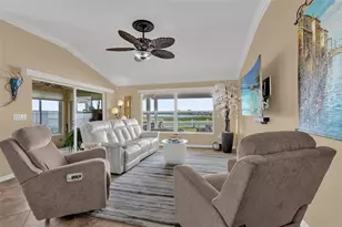 694 Avecilla Dr, The Villages, FL 32162 - Photo 8