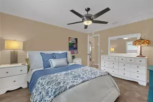 694 Avecilla Dr, The Villages, FL 32162 - Photo 18