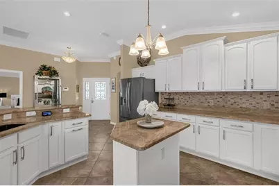 694 Avecilla Drive, The Villages, FL 32162 - Photo 14