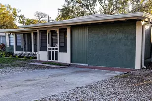 2026 Sunset Ln, Clermont, FL 34711 - Photo 2