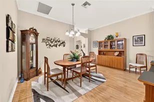 16822 SE 93rd Cuthbert Cir, The Villages, FL 32162 - Photo 8