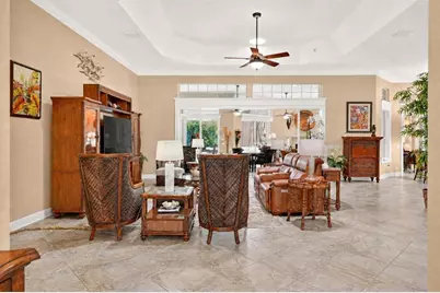 622 Laurel Run, The Villages, FL 32162 - Photo 10