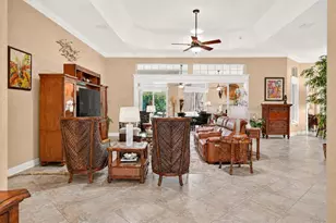 622 Laurel Run, The Villages, FL 32162 - Photo 10