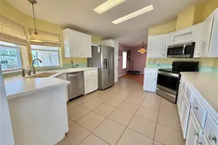 403 Palo Verde Dr, Leesburg, FL 34748 - Photo 6