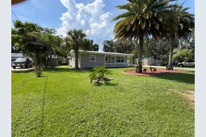 451 NW 14th Place, Crystal River, FL 34428 - Photo 1