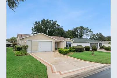 2732 Privada Drive, The Villages, FL 32162 - Photo 4