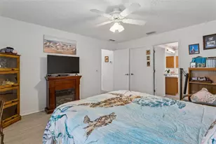 2732 Privada Dr, The Villages, FL 32162 - Photo 12