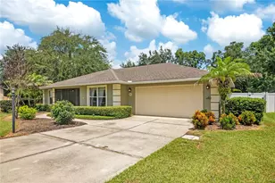 364 Cherry Tree St, Eustis, FL 32726 - Photo 2