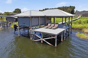 3716 Bayshore Cir, Tavares, FL 32778 - Photo 8