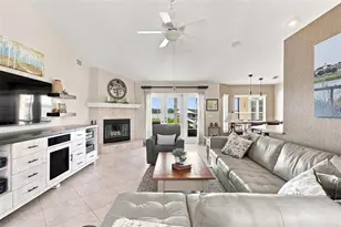 3716 Bayshore Cir, Tavares, FL 32778 - Photo 22