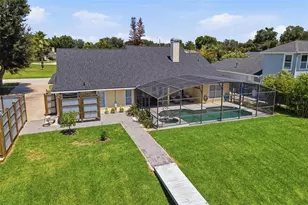 3716 Bayshore Cir, Tavares, FL 32778 - Photo 2