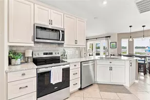 3716 Bayshore Cir, Tavares, FL 32778 - Photo 26