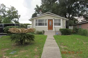 749 E Montrose St, Clermont, FL 34711 - Photo 2