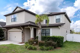 612 Silverthorn Pl, Groveland, FL 34736 - Photo 2