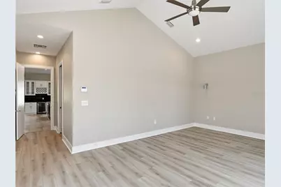 19415 Villa City Road, Groveland, FL 34736 - Photo 14