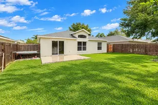 213 Verbena St, Davenport, FL 33837 - Photo 2