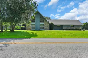 821 N Golf Course Dr, Crystal River, FL 34429 - Photo 1