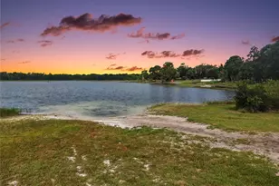 17911 Beach St, Umatilla, FL 32784 - Photo 2