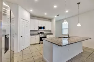 2599 Avalon Pk Blvd, Tavares, FL 32778 - Photo 4