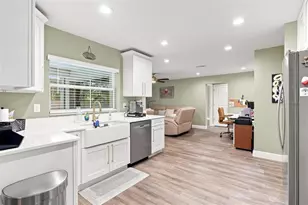 5240 Royal Oak Dr, Fruitland Park, FL 34731 - Photo 18