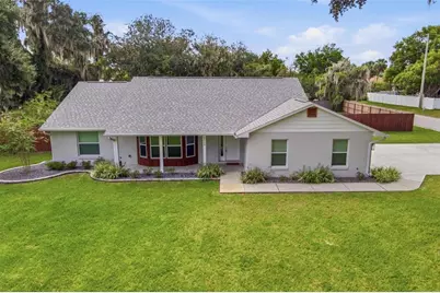 5240 Royal Oak Drive, Fruitland Park, FL 34731 - Photo 2