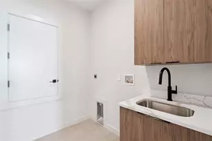 439 Skyfield Ct, Lady Lake, FL 32159 - Photo 24