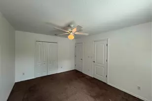 8927 Courtyard Ln, Groveland, FL 34736 - Photo 16