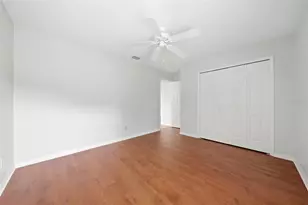 5596 Freeport Dr, Tavares, FL 32778 - Photo 12