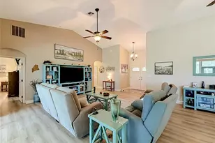 25543 Maurepas Ln, Leesburg, FL 34748 - Photo 10