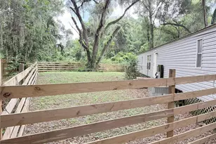 1604 Co Rd 434B, Lake Panasoffkee, FL 33538 - Photo 4
