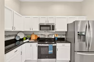 9335 SE 176th Saffold St, The Villages, FL 32162 - Photo 10