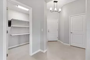 5805 Camdyn Ct, The Villages, FL 32163 - Photo 4