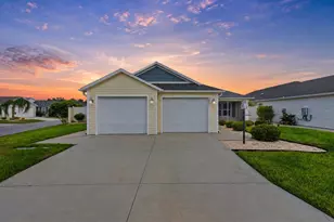 5805 Camdyn Ct, The Villages, FL 32163 - Photo 2