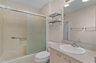 1023 Avalon Ave, Lady Lake, FL 32159 - Photo 16