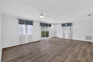 1606 Campos Dr, The Villages, FL 32162 - Photo 14