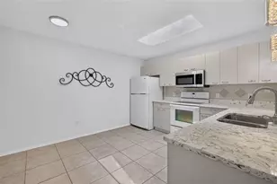 1606 Campos Dr, The Villages, FL 32162 - Photo 6