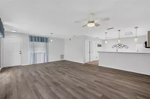 1606 Campos Dr, The Villages, FL 32162 - Photo 12