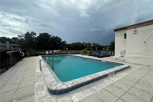 17202 Sandalwood Dr, Wildwood, FL 34785 - Photo 12