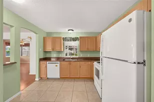 622 Lisbon Ln, The Villages, FL 32159 - Photo 16