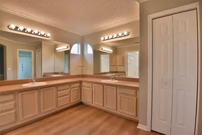 1154 San Juan Drive, The Villages, FL 32159 - Photo 6