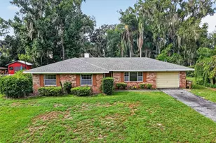 8050 Spring Dr, Yalaha, FL 34797 - Photo 2