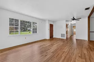 8050 Spring Dr, Yalaha, FL 34797 - Photo 10