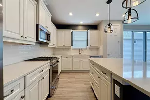 372 Alcove Dr, Groveland, FL 34736 - Photo 16
