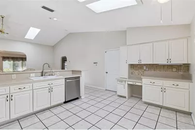26744 Racquet Circle, Leesburg, FL 34748 - Photo 8